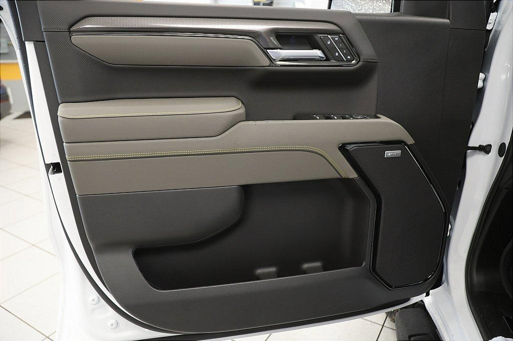 new 2025 Chevrolet Silverado 1500 car, priced at $71,820