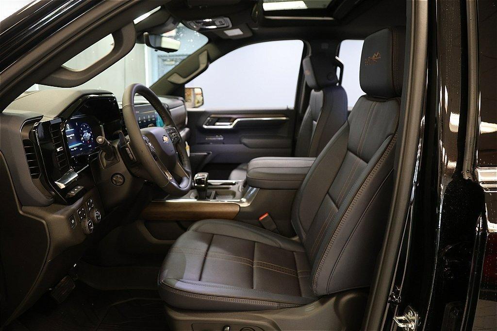 new 2025 Chevrolet Silverado 1500 car, priced at $65,995