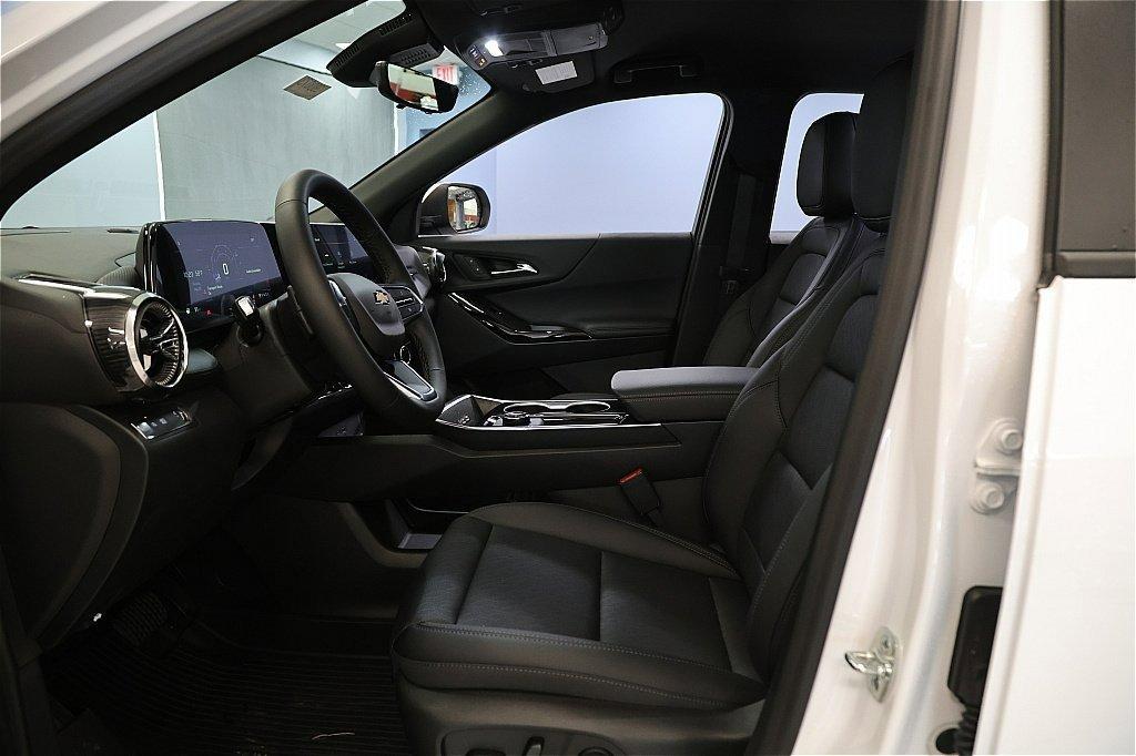 new 2026 Chevrolet Equinox car, priced at $31,390