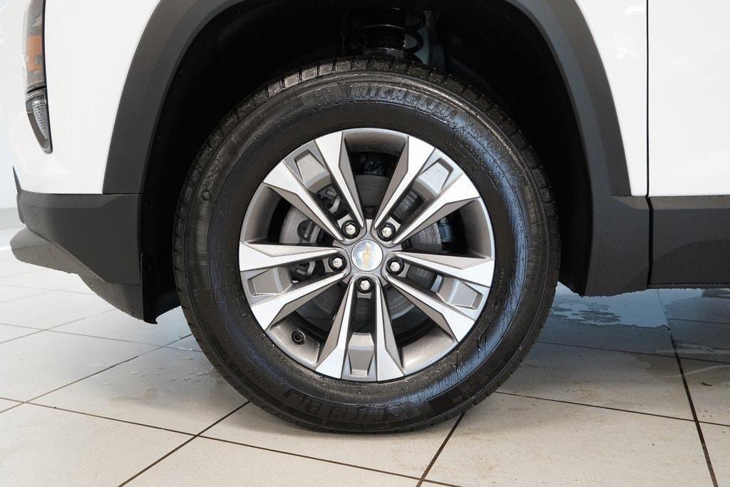 new 2026 Chevrolet Equinox car, priced at $30,599