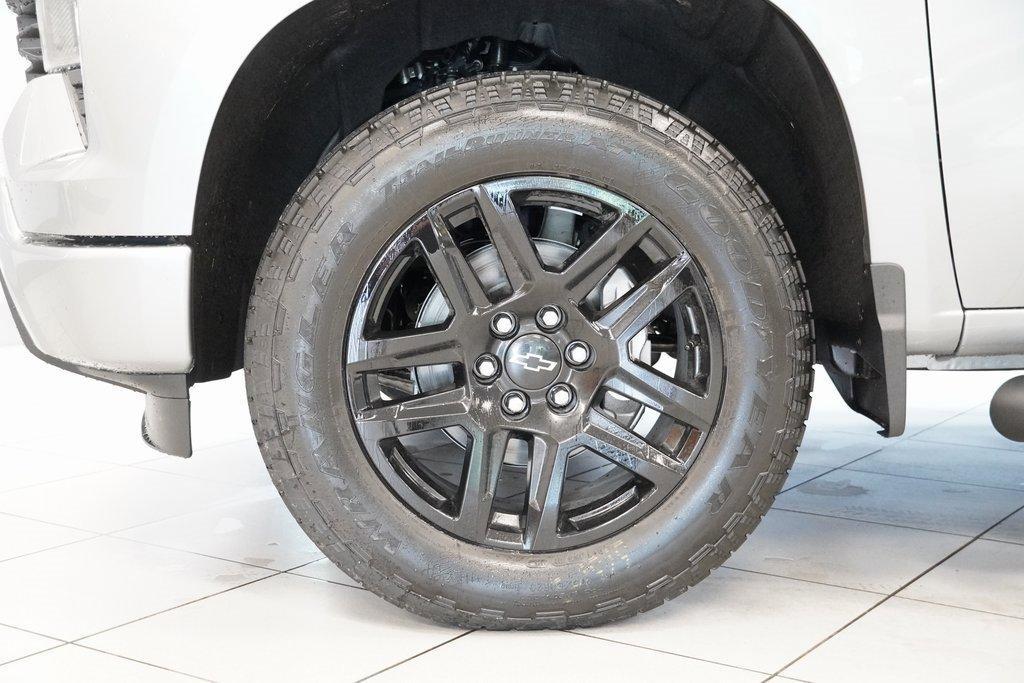 new 2025 Chevrolet Silverado 1500 car, priced at $38,995