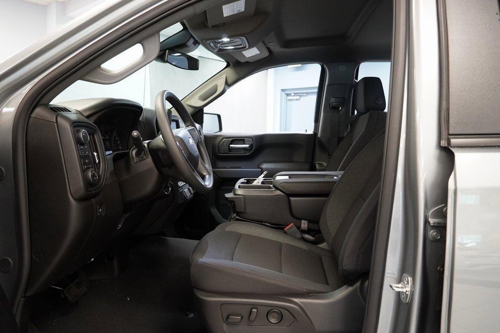 new 2025 Chevrolet Silverado 1500 car, priced at $38,995