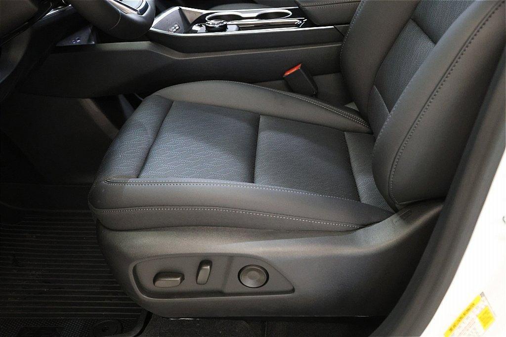 new 2026 Chevrolet Equinox car, priced at $31,299