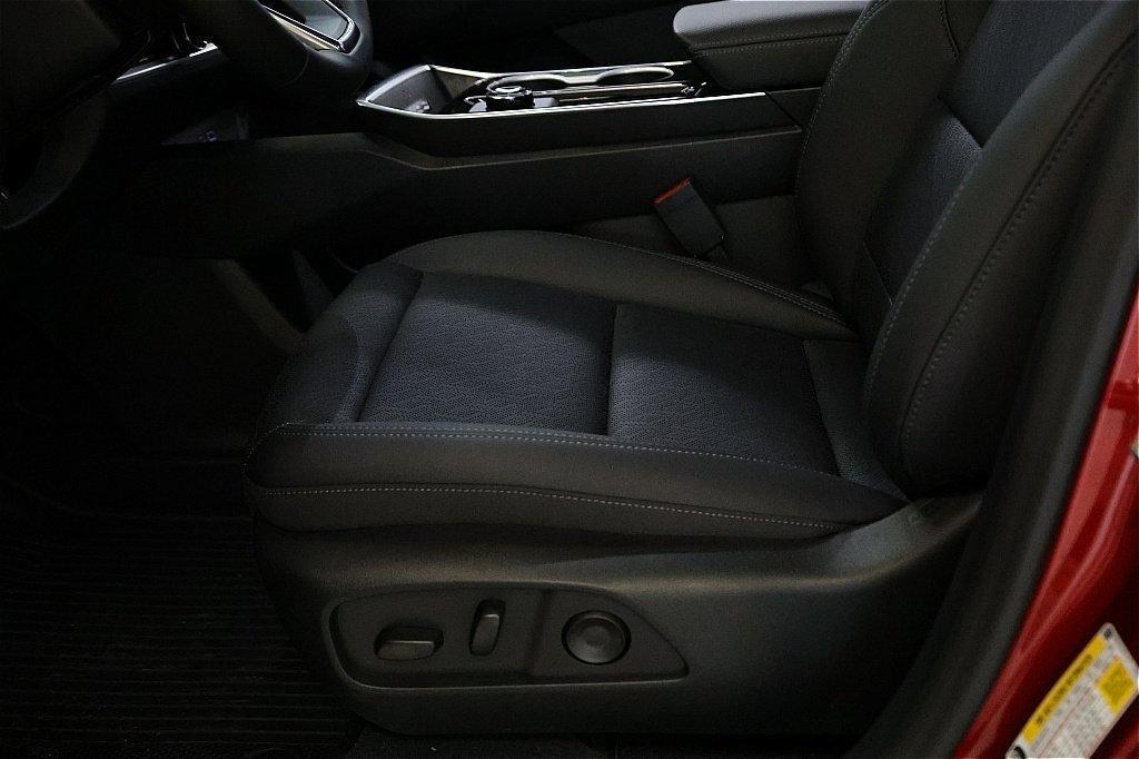 new 2026 Chevrolet Equinox car, priced at $32,104
