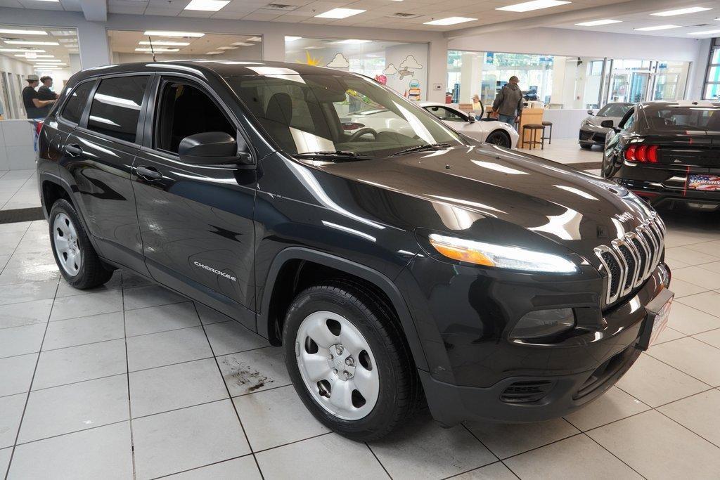 used 2016 Jeep Cherokee car, priced at $11,209