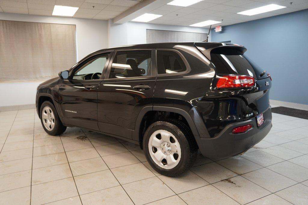 used 2016 Jeep Cherokee car, priced at $11,209