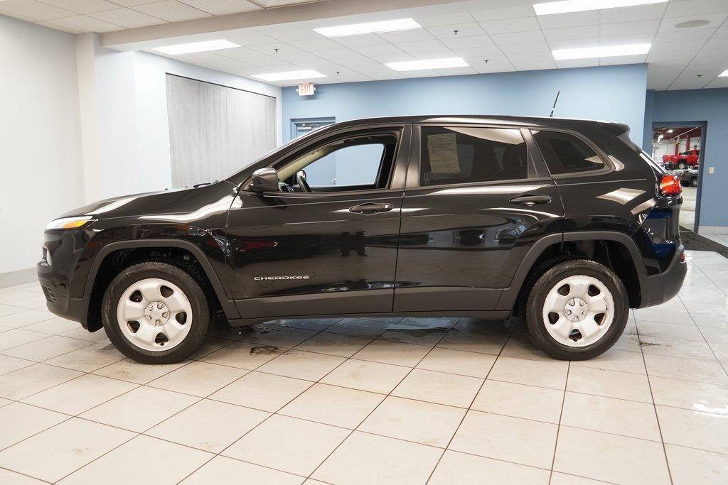 used 2016 Jeep Cherokee car, priced at $11,209