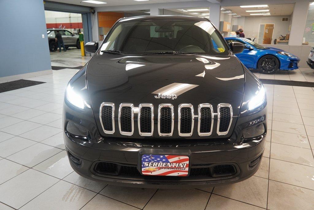 used 2016 Jeep Cherokee car, priced at $11,209
