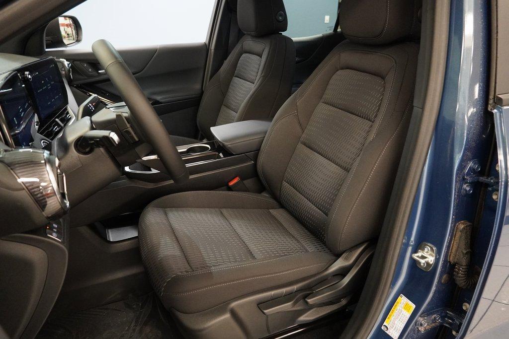 new 2026 Chevrolet Equinox car, priced at $28,499