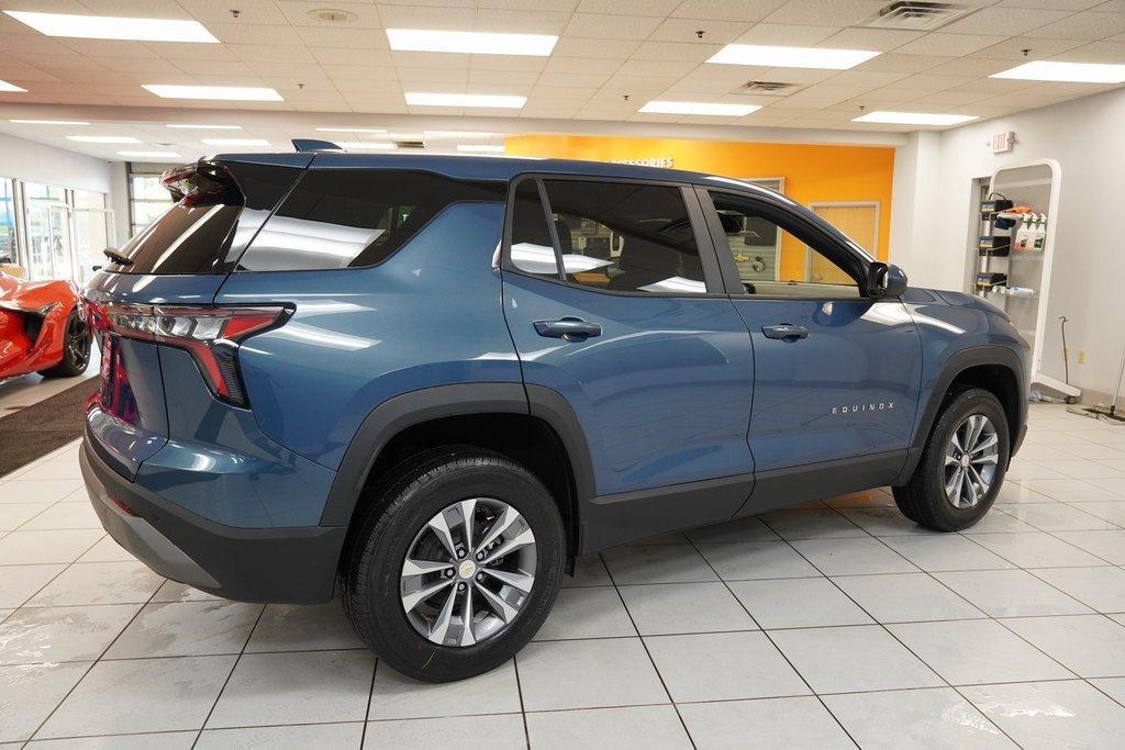 new 2026 Chevrolet Equinox car, priced at $28,499