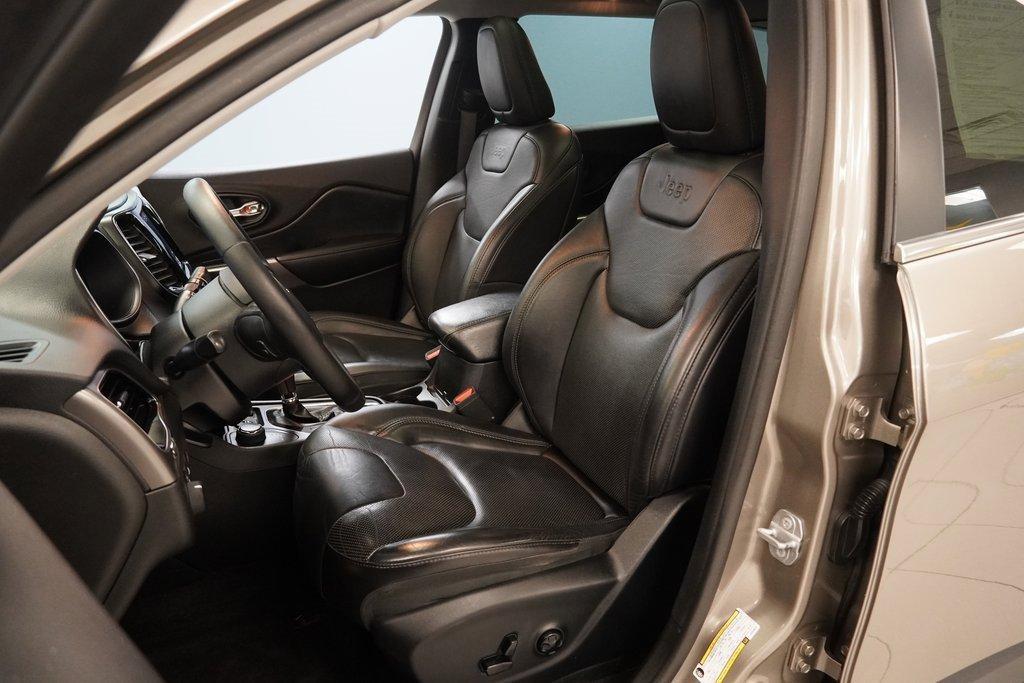 used 2019 Jeep Cherokee car, priced at $14,550