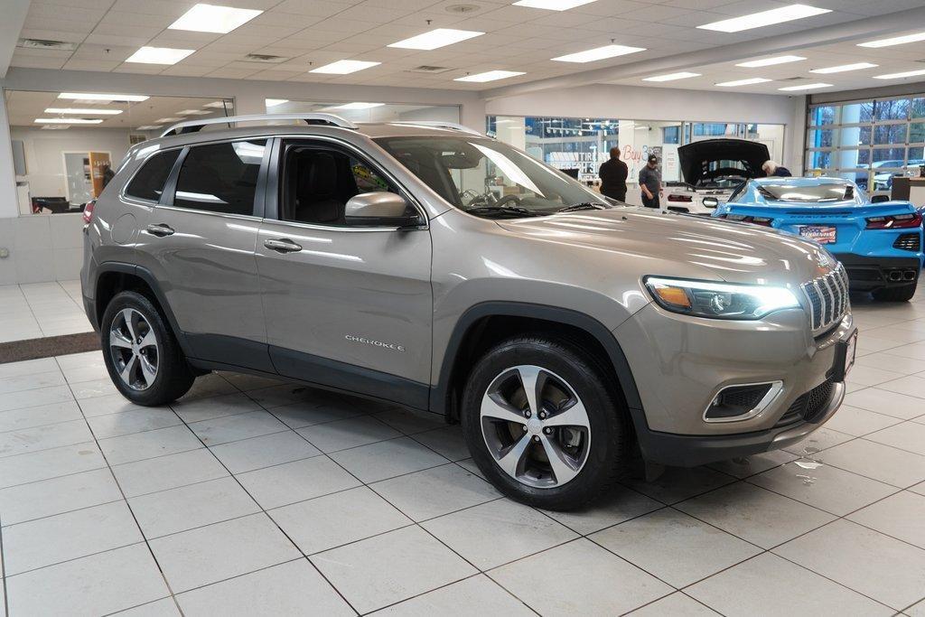 used 2019 Jeep Cherokee car, priced at $14,550