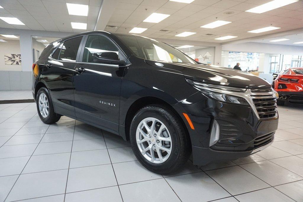 new 2024 Chevrolet Equinox car, priced at $27,303