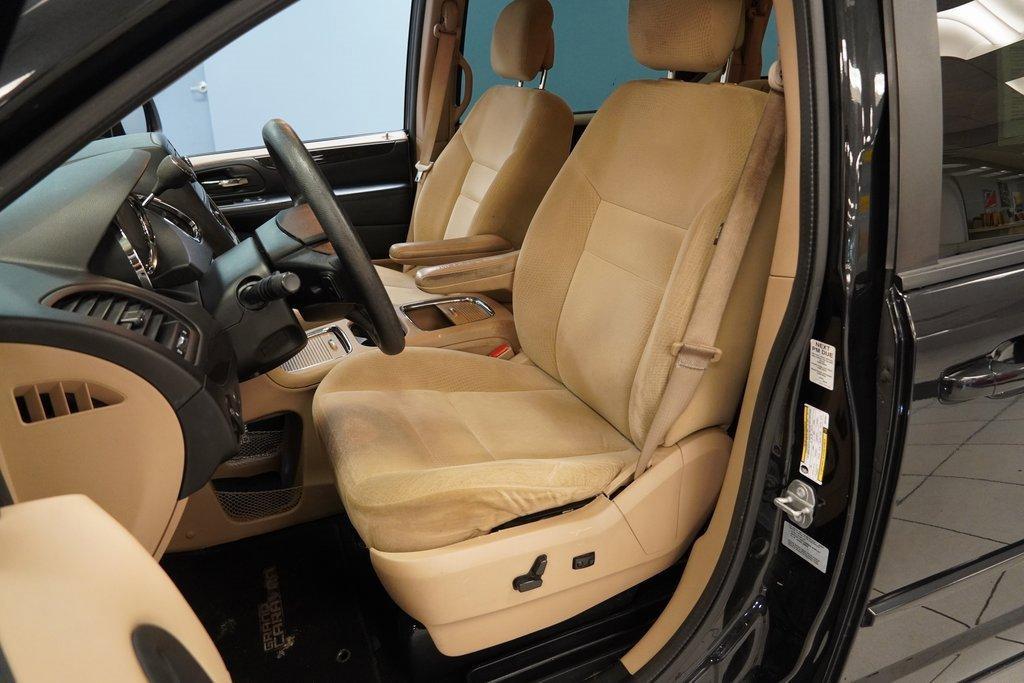 used 2016 Dodge Grand Caravan car, priced at $4,995