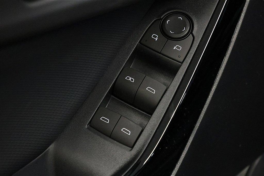 new 2026 Chevrolet Equinox car, priced at $27,545