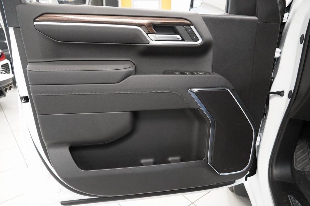 new 2025 Chevrolet Silverado 1500 car, priced at $40,245