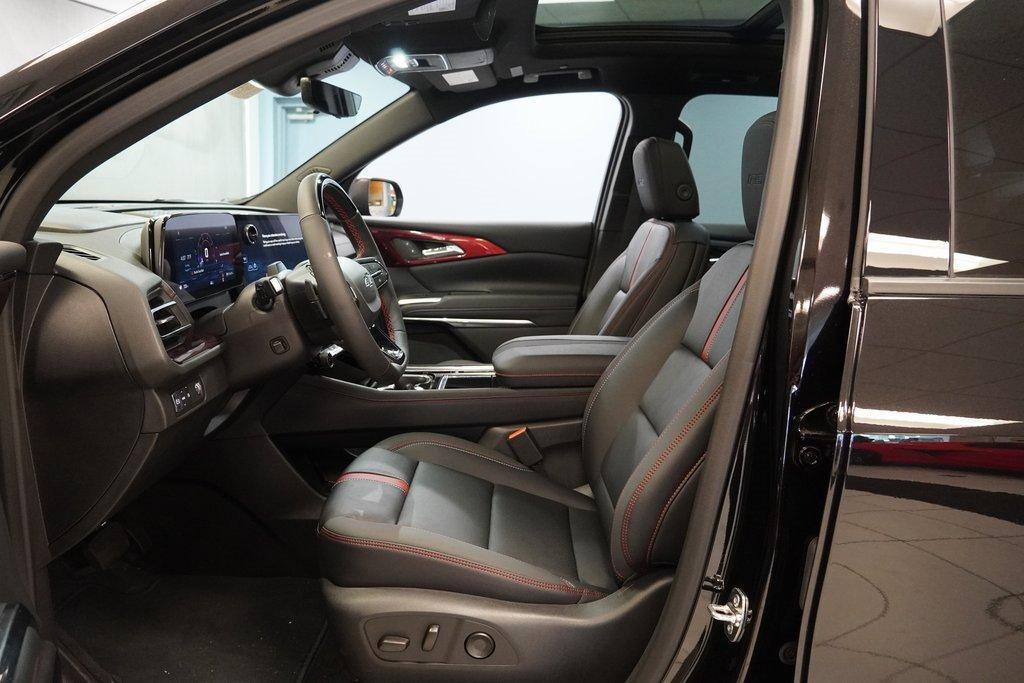 new 2025 Chevrolet Traverse car, priced at $55,845