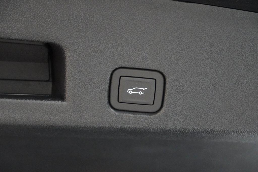 new 2025 Chevrolet Traverse car, priced at $55,845