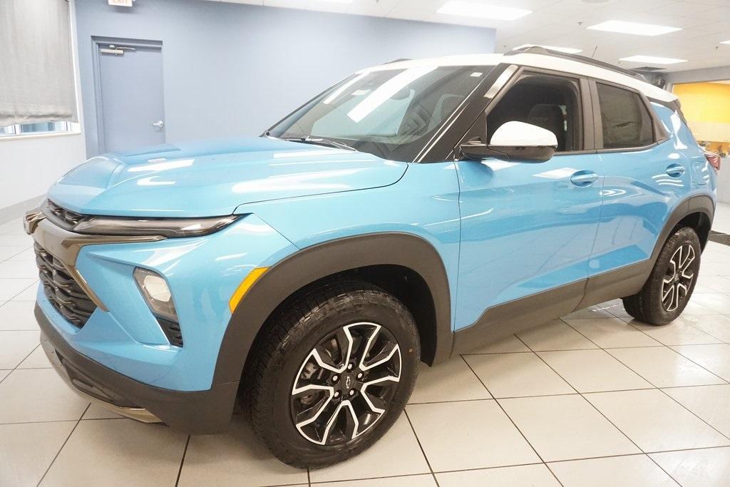 new 2025 Chevrolet TrailBlazer car, priced at $33,609