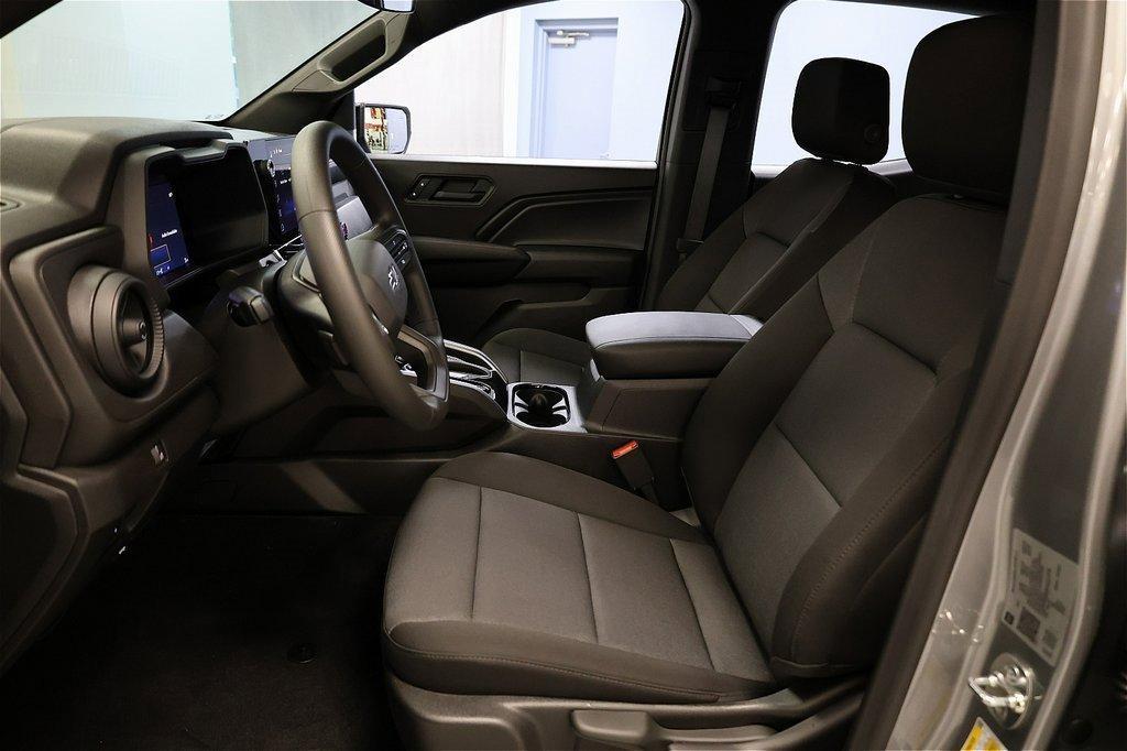 new 2026 Chevrolet Colorado car, priced at $38,470