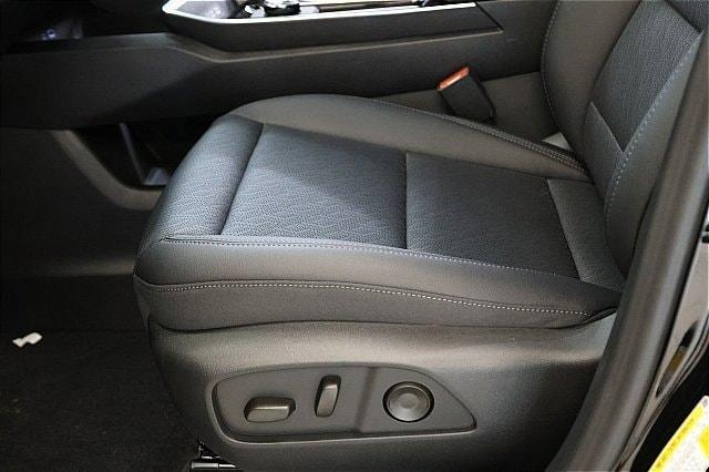 new 2026 Chevrolet Equinox car, priced at $30,250