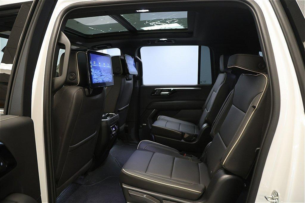 new 2025 Chevrolet Suburban car, priced at $87,049