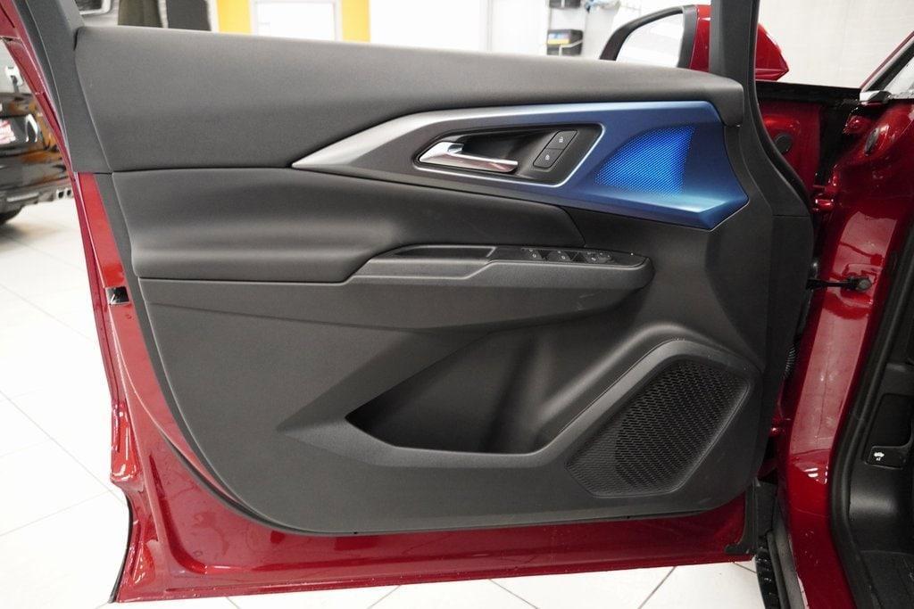 new 2025 Chevrolet Equinox EV car, priced at $33,999