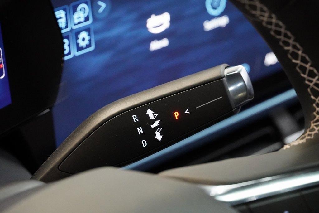 new 2025 Chevrolet Equinox EV car, priced at $33,999