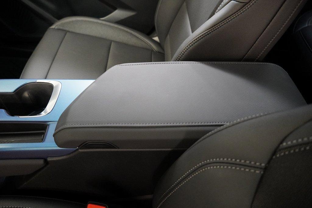 new 2025 Chevrolet Equinox EV car, priced at $33,999