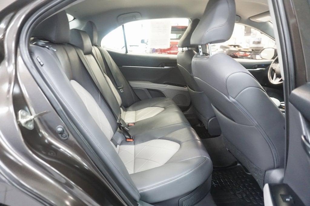 used 2019 Toyota Camry Hybrid car, priced at $22,900