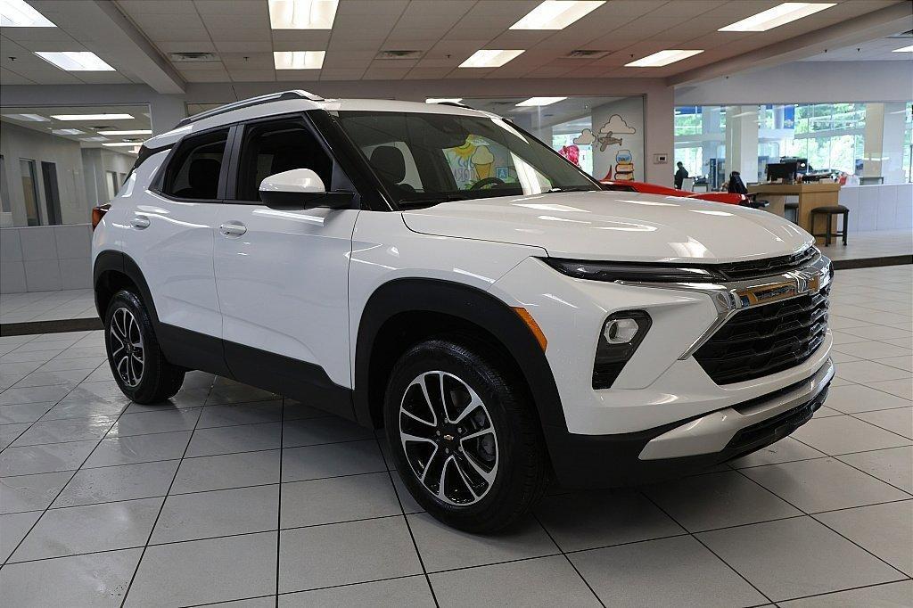 new 2026 Chevrolet TrailBlazer car, priced at $29,109