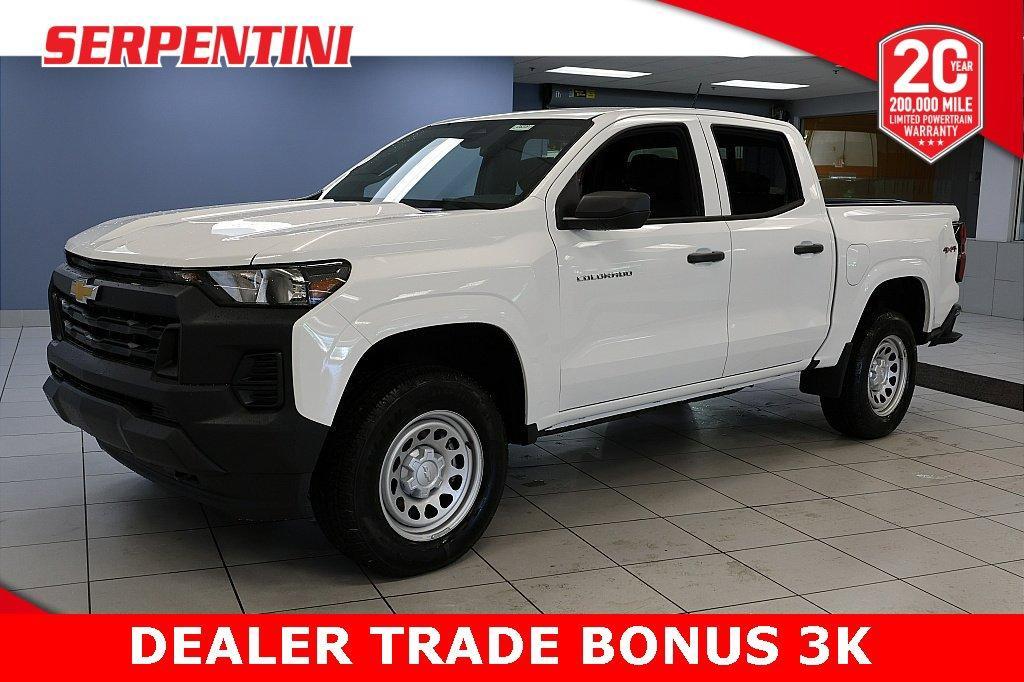 new 2025 Chevrolet Colorado car, priced at $32,500