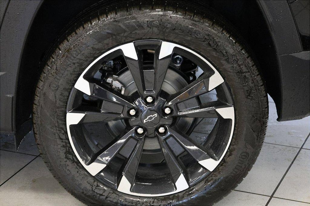 new 2026 Chevrolet Equinox car, priced at $30,220