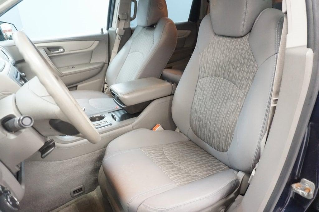 used 2015 Chevrolet Traverse car, priced at $4,995