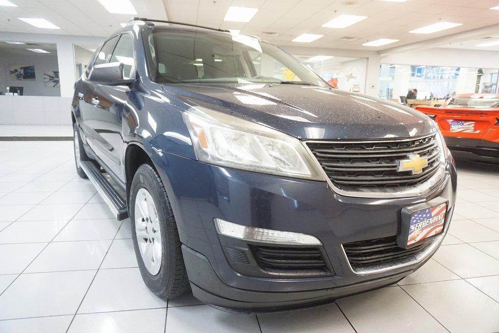 used 2015 Chevrolet Traverse car, priced at $4,995