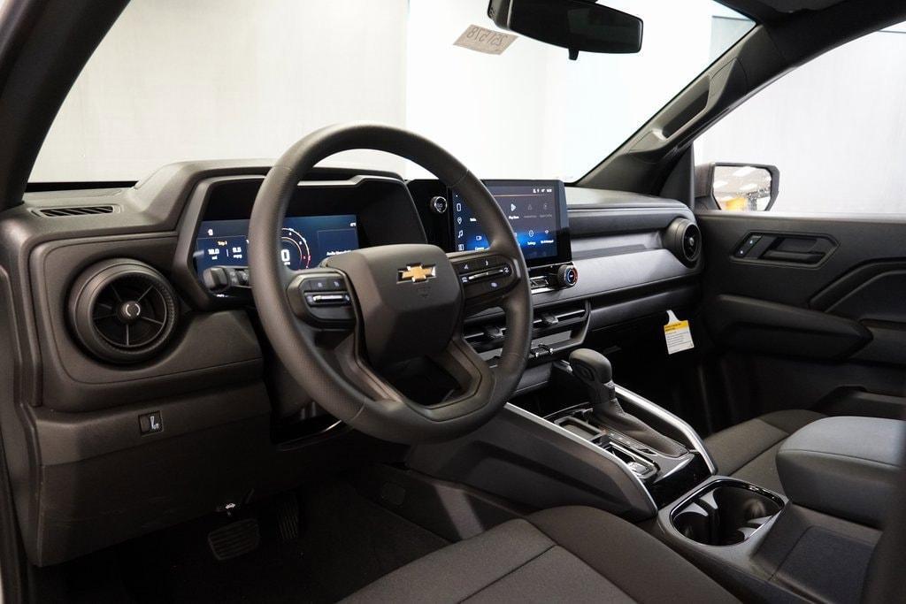new 2025 Chevrolet Colorado car, priced at $32,099
