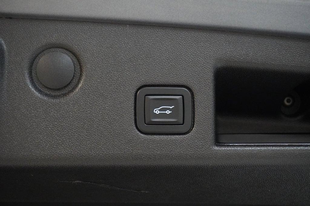 used 2018 Chevrolet Equinox car, priced at $12,595