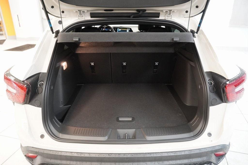 new 2026 Chevrolet Trax car, priced at $27,090