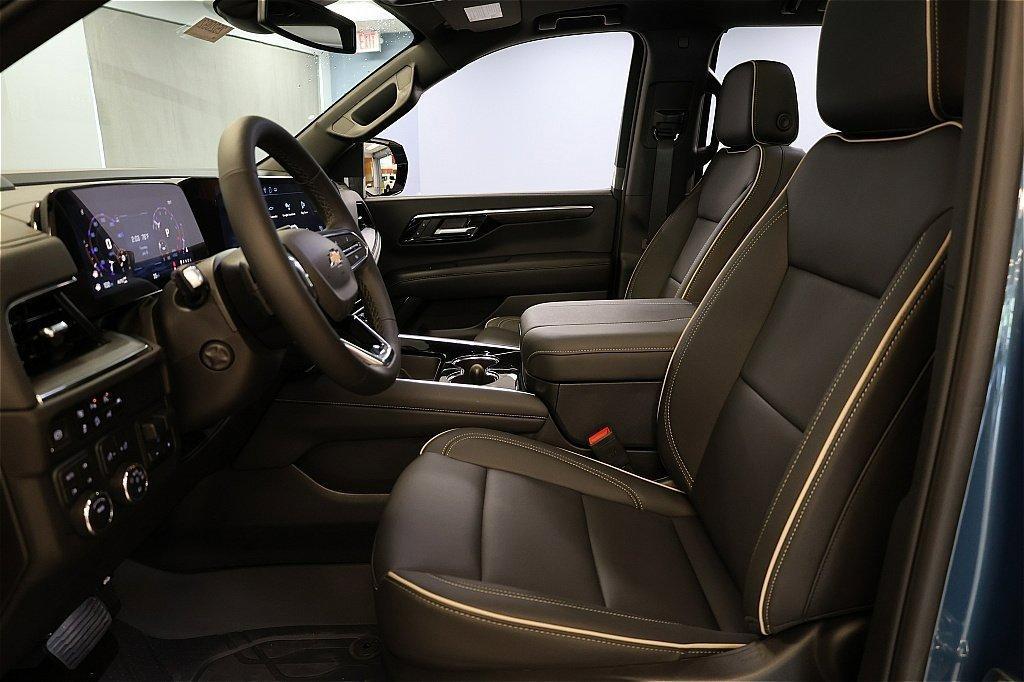 new 2025 Chevrolet Tahoe car, priced at $77,609