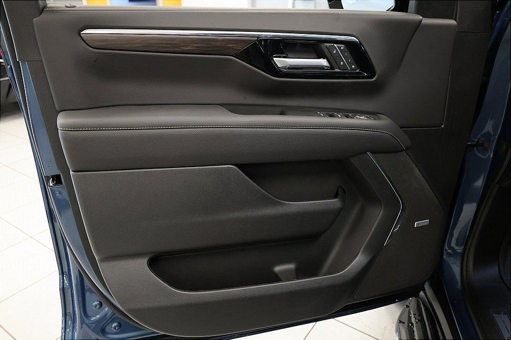 new 2025 Chevrolet Tahoe car, priced at $77,609