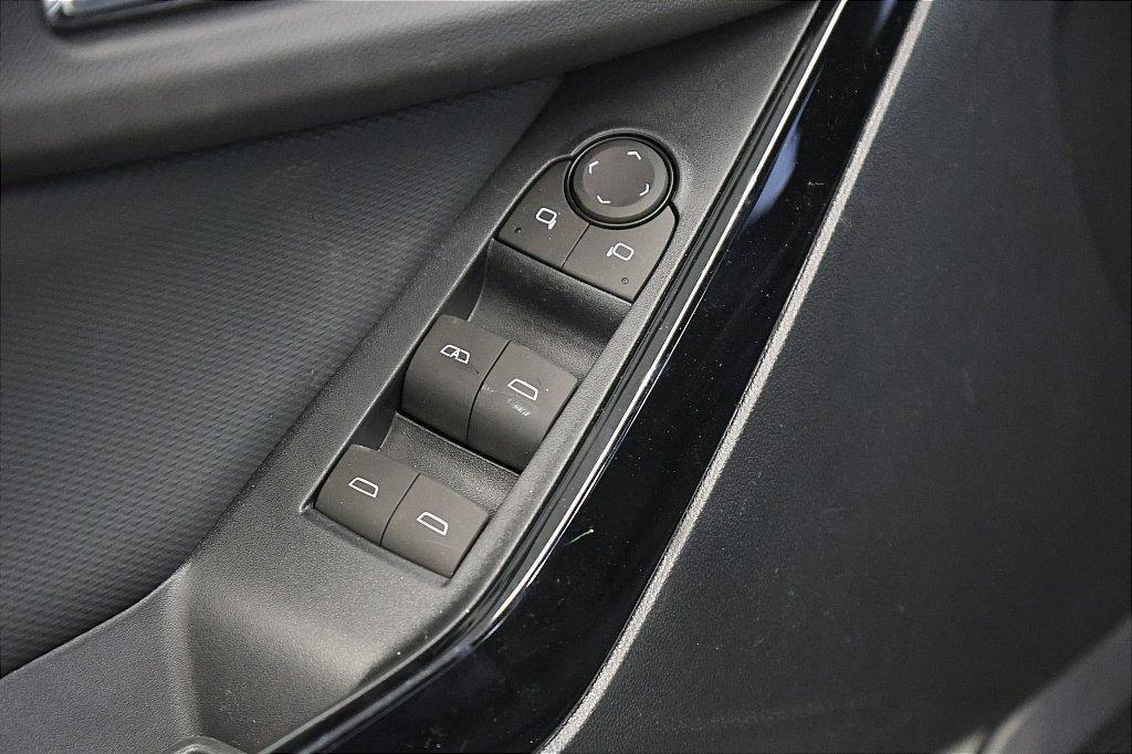 new 2026 Chevrolet Equinox car, priced at $30,589
