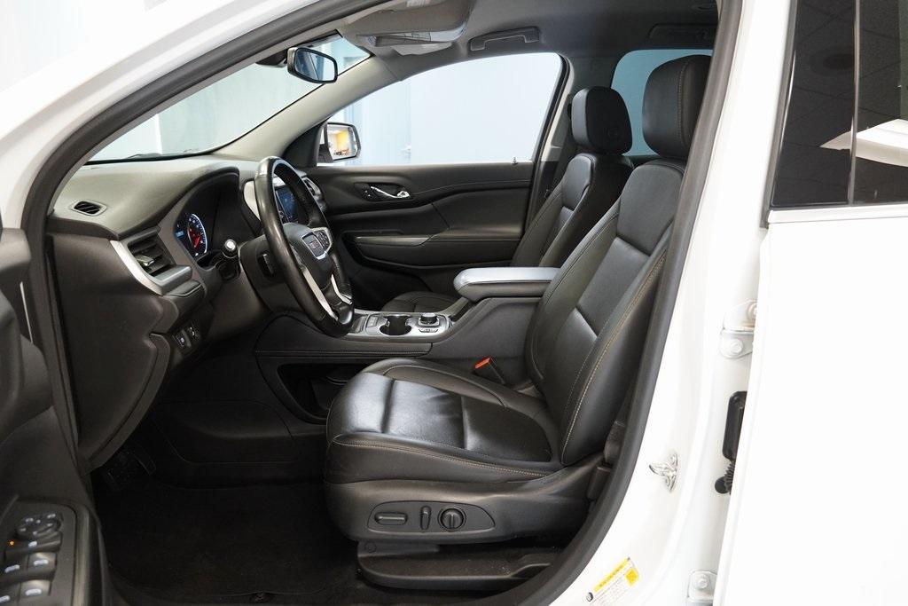 used 2023 GMC Acadia car, priced at $30,900
