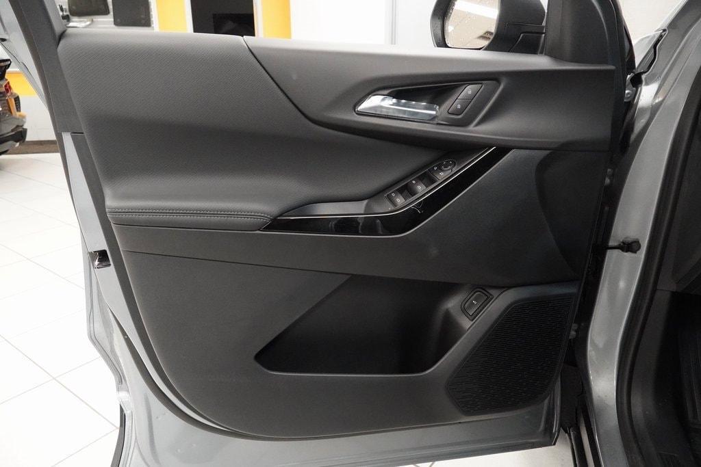 new 2026 Chevrolet Equinox car, priced at $29,545