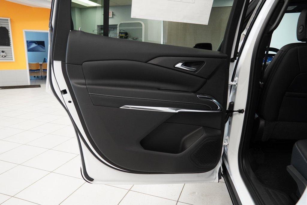 new 2025 Chevrolet Traverse car, priced at $41,099