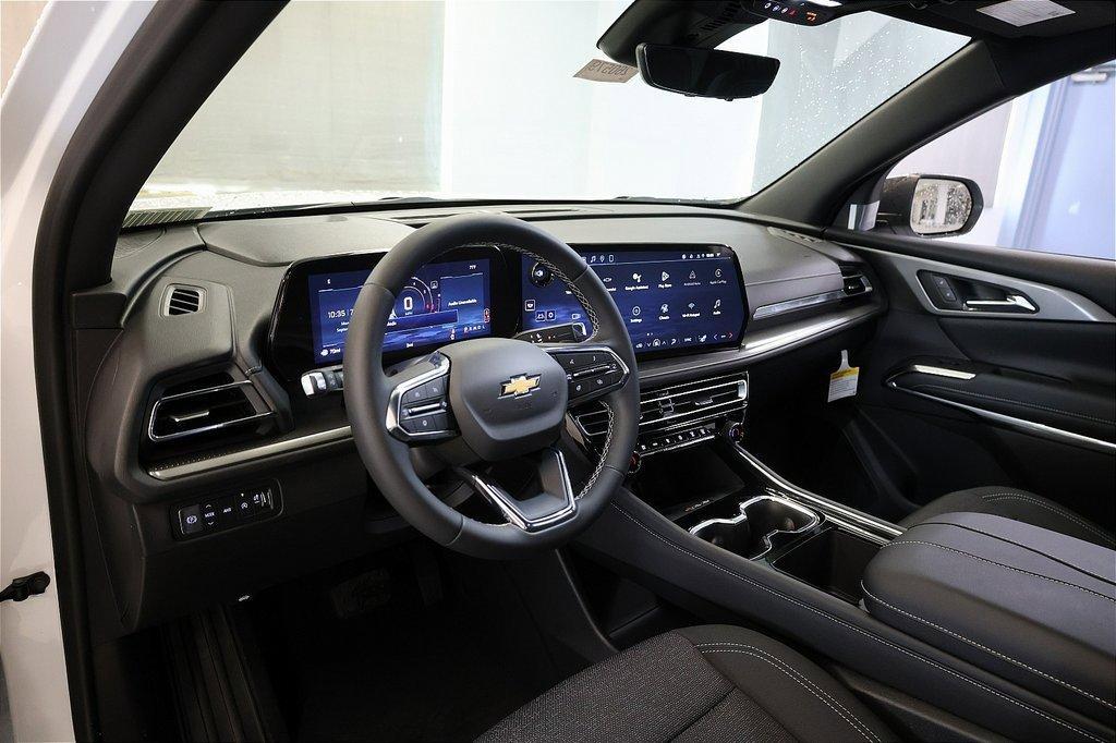 new 2026 Chevrolet Traverse car, priced at $43,101