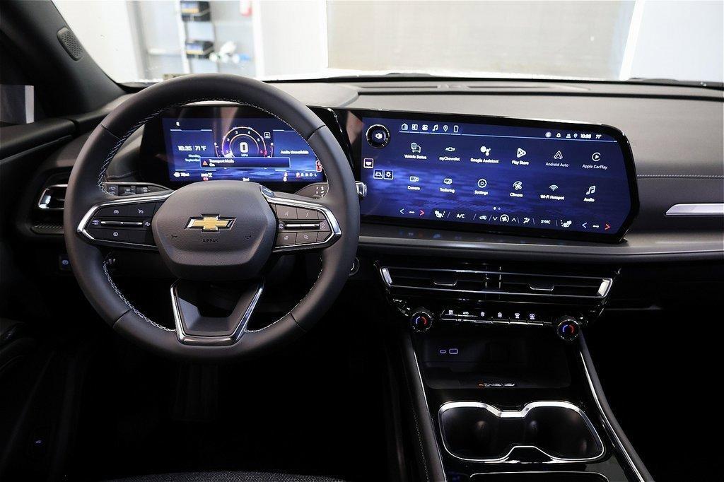 new 2026 Chevrolet Traverse car, priced at $43,101