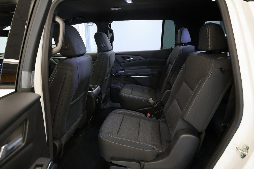 new 2026 Chevrolet Traverse car, priced at $43,101