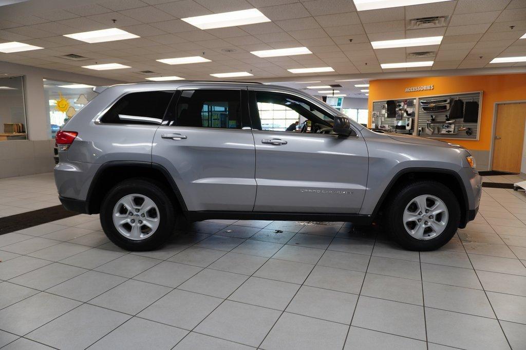used 2016 Jeep Grand Cherokee car, priced at $13,995
