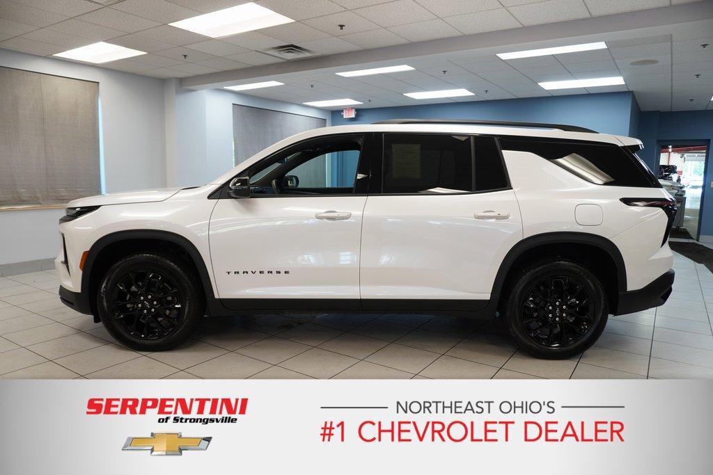 used 2025 Chevrolet Traverse car, priced at $36,950