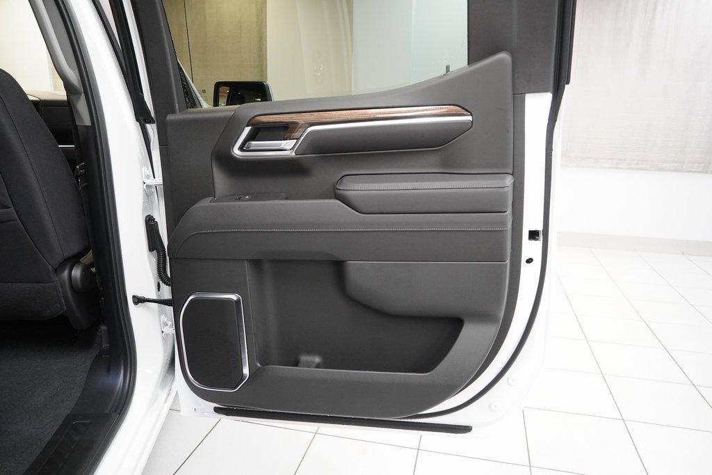 new 2025 Chevrolet Silverado 1500 car, priced at $40,245